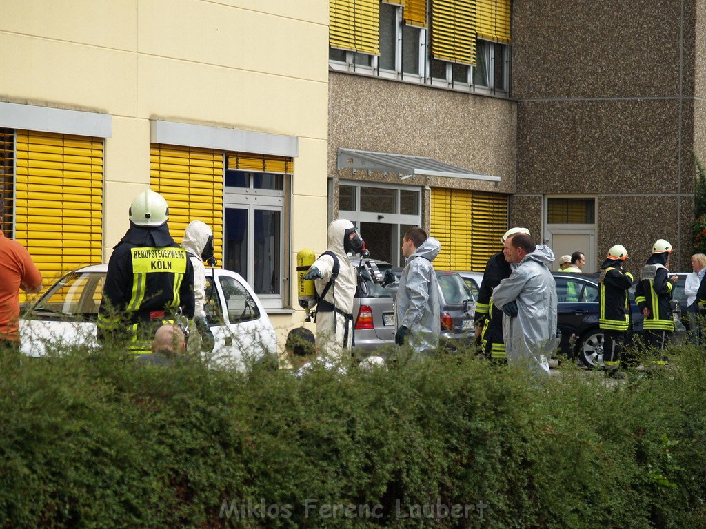 Einsatz BF Strahlenalarm Koeln Porz Gremberghoven HansestrP111.JPG